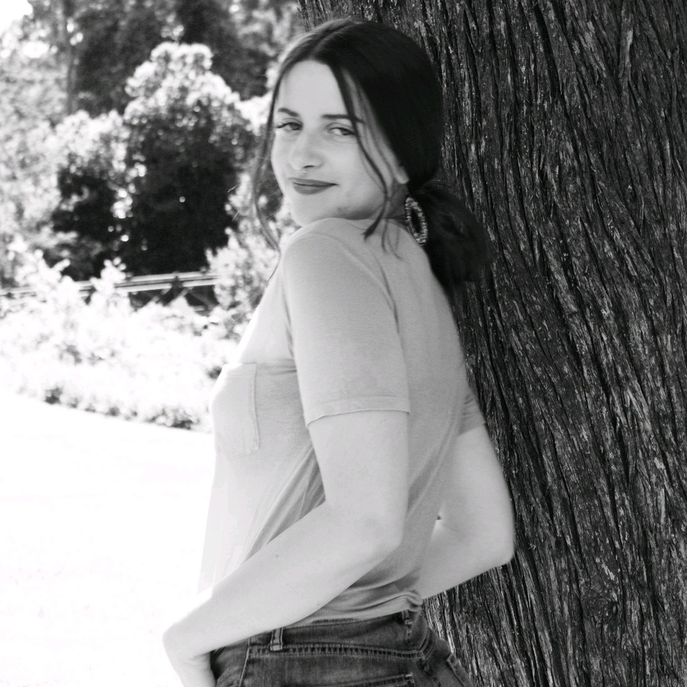 Meet your Posher, Madeline